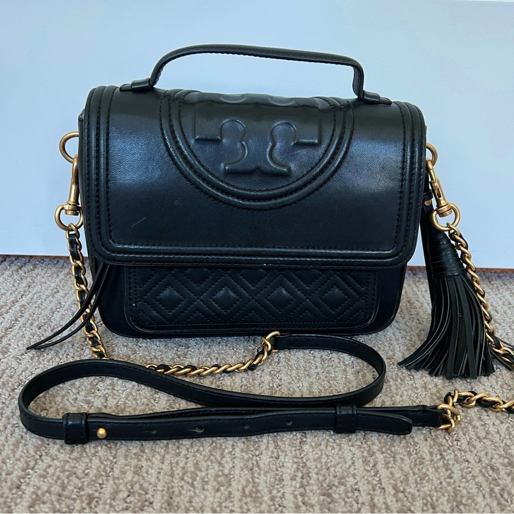 Tory Burch Fleming- Black & Gold